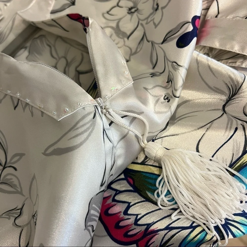 Vintage Morgan Taylor satin Kaftan, house robe butterflies print, 3/4 sleeve